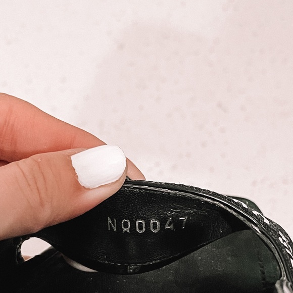 Louis Vuitton Logo Print Stiletto - Size 39.5 (9 1/2) - Picture 11 of 11